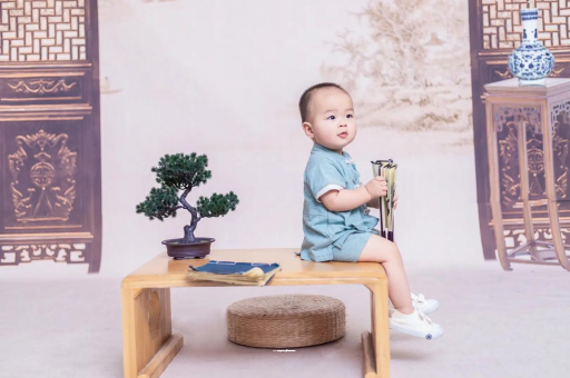 茌平宝宝几个月笑出声